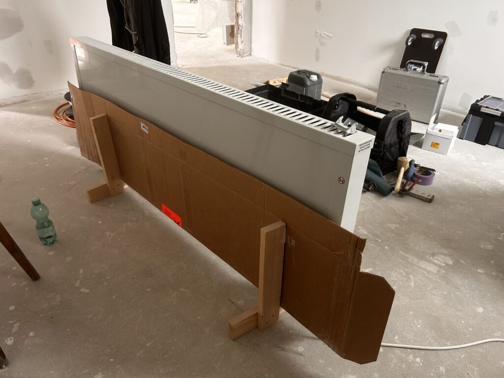 Montage einer elektrischen Flächenspeicherheizung, Arbeitsschritt 2