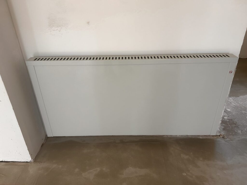 Montage einer elektrischen Flächenspeicherheizung, Arbeitsschritt 6